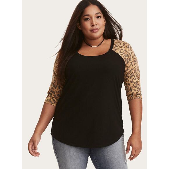 Torrid Black Leopard Classic Feather Light Slub Raglan Tee Women's Size 2/2X - Picture 1 of 7